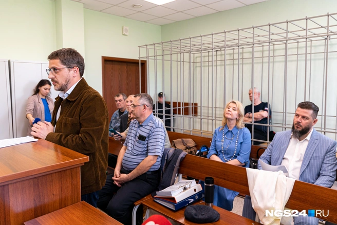 Все трое не признают вину | Источник: Мария Ленц / NGS24.RU