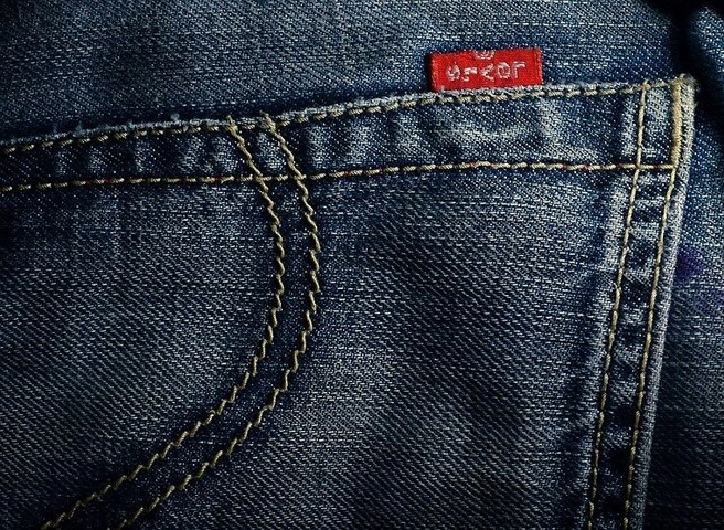 Levi’s временно уходит из России | ya62.ru