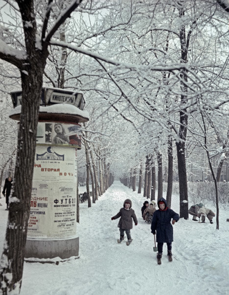 Фото №2 - Лыжи в СССР: история всенародной любви с картинками
