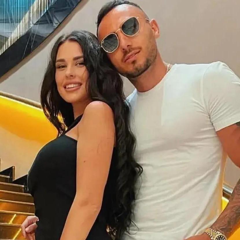 Цветы, поцелуи и сюрприз от бывшего: Пинчук вырвалась из клиники, чтобы отметить 31-летие с Чобаняном и детьми