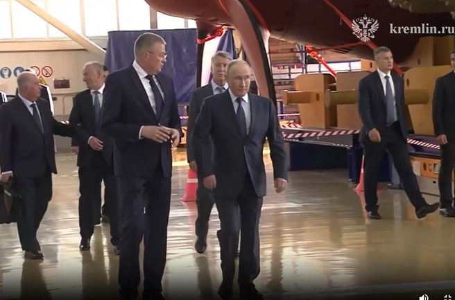 Владимир Путин на заводе в Приморье | Источник: «Кремль. Новости» / Telegram