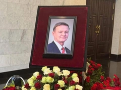 Игнор от свекрови и ласковые объятия с падчерицами: как Полина Корнеева прощалась с Романом Старовойтом