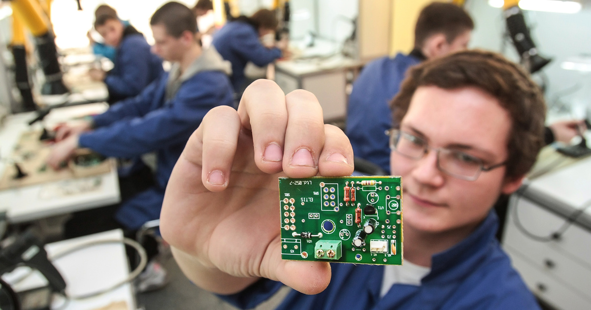 Когда в России наладят собственное производство чипов — рассказывает ...