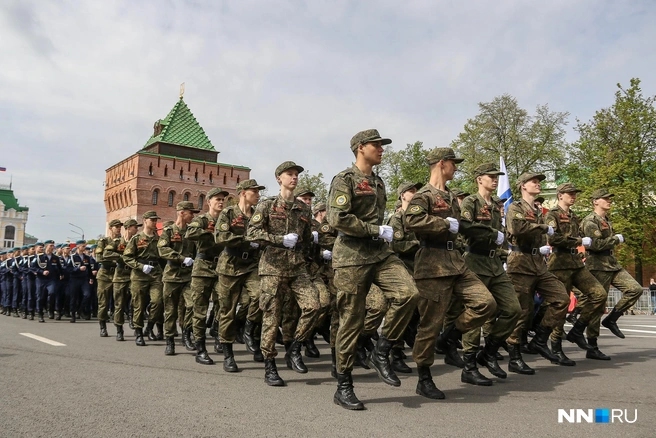 Праздничные мероприятия проведут в городских парках, а не на площади Минина | Источник: Наталья Бурухина / NN.RU