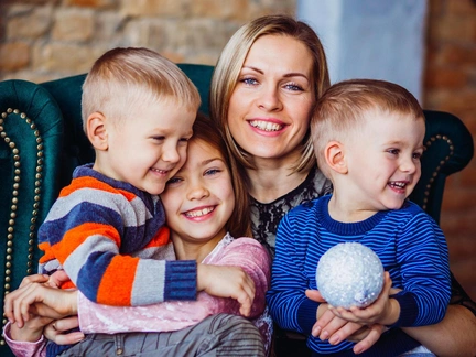 Новый указ президента «О мерах социальной поддержки многодетных семей»: теперь с тремя будет полегче?