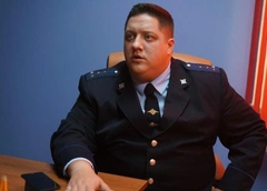 Как выглядит трехэтажный дом ушедшего из жизни актера «Полицейского с Рублевки» Романа Попова