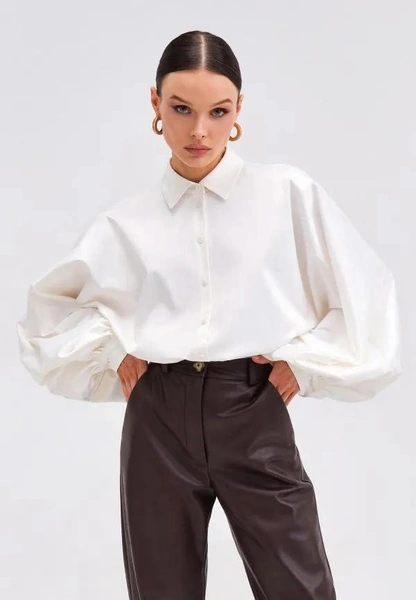 Блуза ToptopЦена: 9 990 руб.Где купить: lamoda.ru