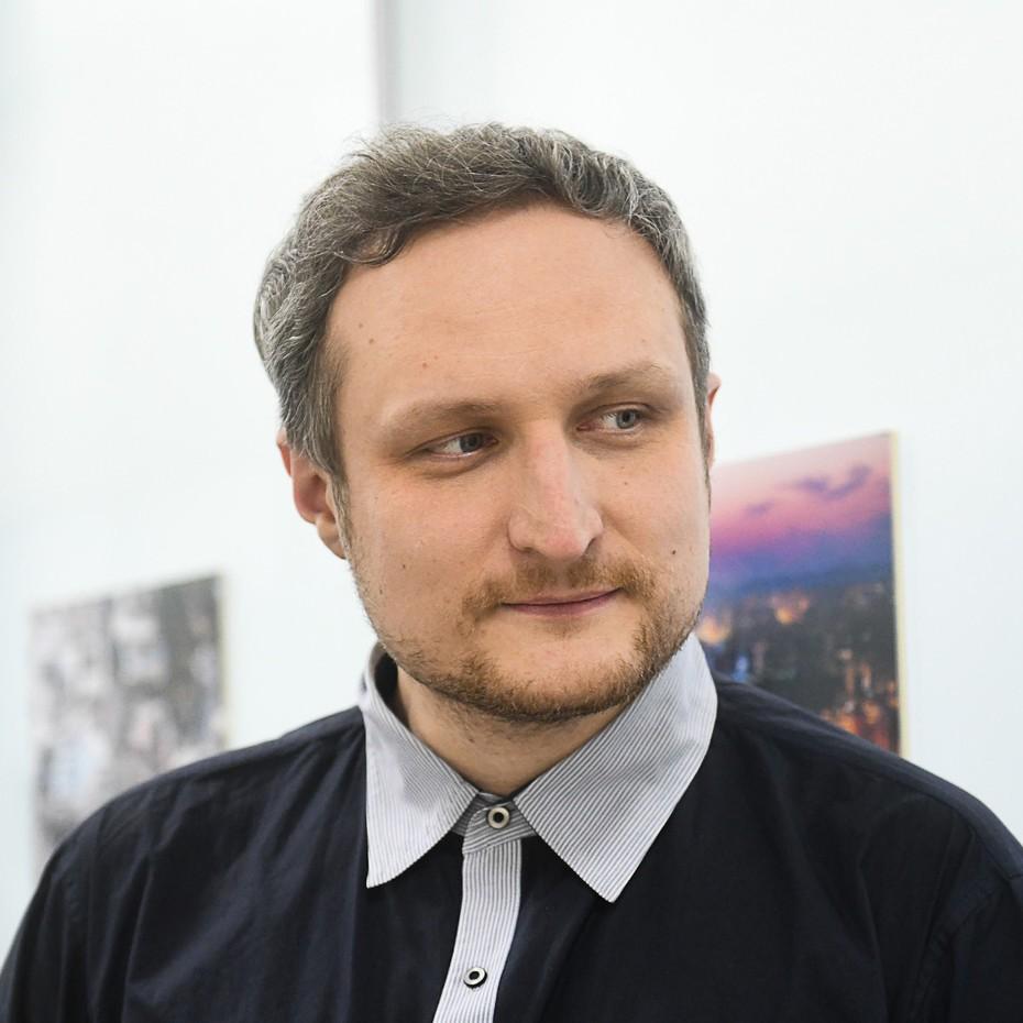 <p>Дмитрий Ларионов</p>