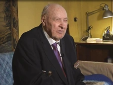 «Взорвать Большой театр, мосты и затопить метро»: 100-летний ветеран о тайном указе Сталина