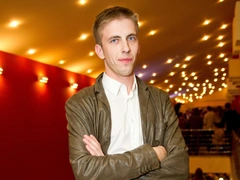 А пил ли Паль? Адвокат актера заверил, что соблюдающий пост Александр не мог быть пьян
