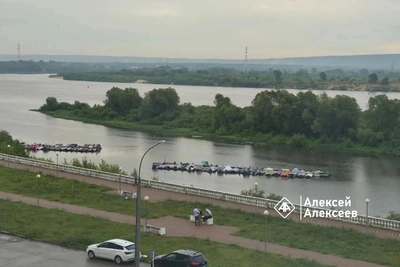 Ураган унёс в реку лодочную станцию в Дзержинске
