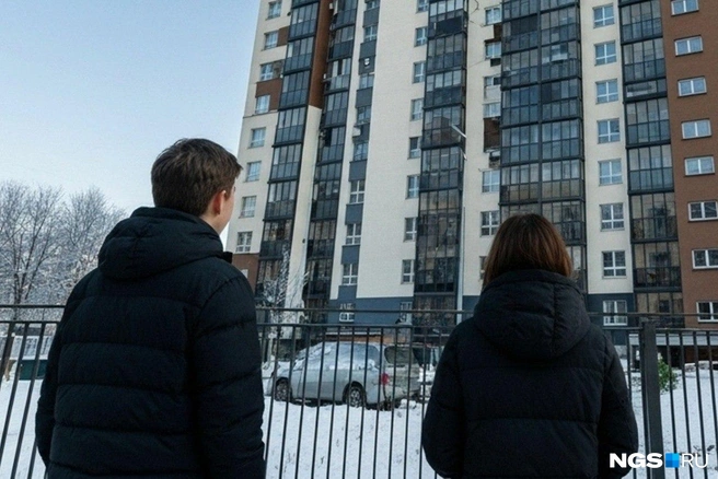 Силовики уверены, что из-за чиновников и юриста несколько детдомовцев остались без квартир в этом году | Источник: Юрий Орлов / NGS.RU