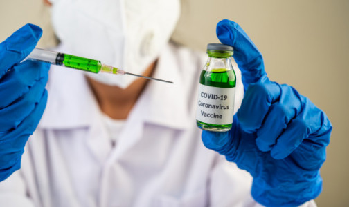 В Великобритании опубликован полный  отчет по результатам испытаний вакцины против  COVID-19 от Pfizer и BioNTech