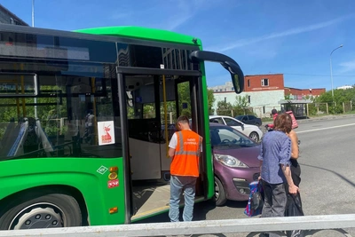 В Екатеринбурге опровергли нападение на девушку в автобусе
