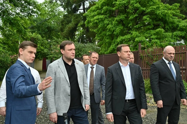Депутат Пахомов посетил проблемные точки Сочи | Источник: agproshunin / t.me