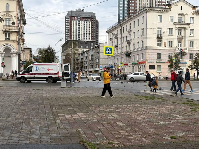 На место приезжала бригада скорой помощи | Источник: читатель E1.RU