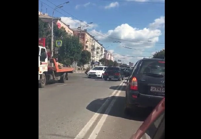 В центре Рязани водитель грубо нарушил ПДД (видео) | ya62.ru