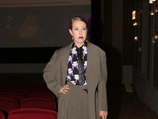 Сумка-ежик от Киркорова, часы с бриллиантами за 4 млн, ожерелье от Hermes из чистого золота: подарки Собчак в честь дня рождения