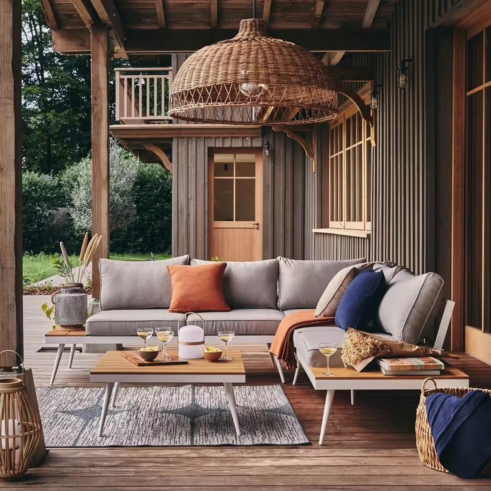 Как использовать корзины на дачной террасе: 5 идей | Источник: Alinea