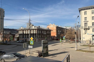 «Как будто летит невидимый самолет»: гул в центре Новосибирска