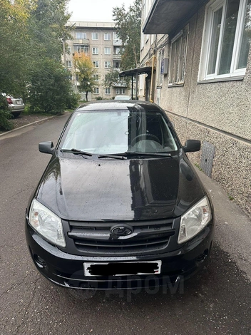 Интересный ракурс | Источник: auto.drom.ru