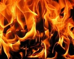 В Екатеринбурге на пожаре пострадал мальчик, его родители погибли | www.e1.ru