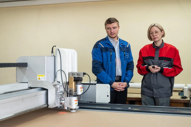 Смиренно ждем, когда коробка будет готова | Источник: Василина Любимова