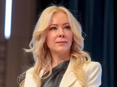 Глава Лиги безопасного Интернета и невеста SHAMAN. Кого «отменила», а кого осчастливила Екатерина Мизулина