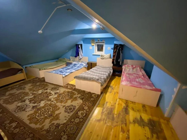 Оценивать придется по кадрам с официального сайта «Атмосферы». Так выглядит спальня | Источник: atmosfera74.ru