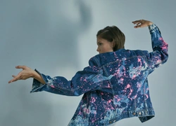 Музыканты становятся дизайнерами в благотворительном проекте Trends Brands для Фонда «Детские сердца»