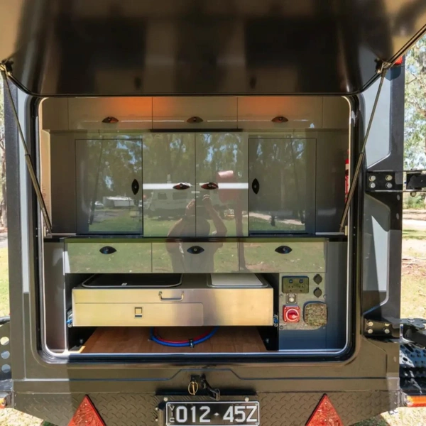 Комфортабельная хижина: оцените жилой прицеп Escape Pod из Австралии для небольших путешествий