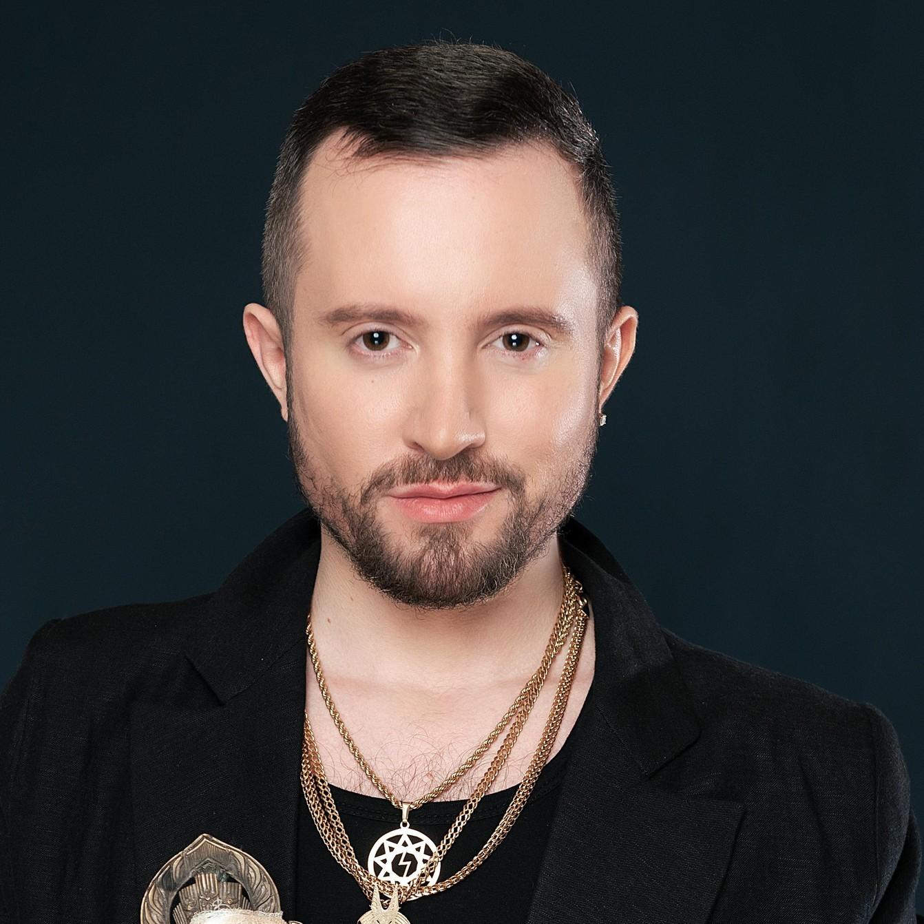 За шаг до финала в проект вернется один участник: Артем Бесов в бешенстве от новых правил шоу «Битва экстрасенсов»