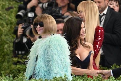 «Прямая и без церемоний»: Лорен Санчес на Met Gala