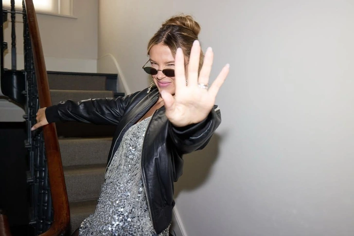 Источник: @milliebobbybrown | промофото для Nordstrom