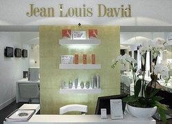 Акция «Жизнь в розовом цвете» от салона красоты Jean Louis David