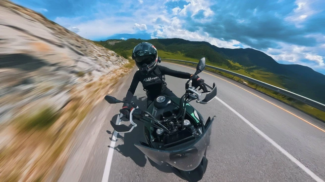 За время мотопробега героиня сменила семь мотоциклов | Источник: Ксения Чекменёва