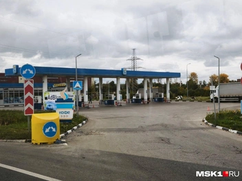 На АЗС на Осташковском шоссе заправлялись дизелем авто | Источник: Михаил Мечев / MSK1.RU