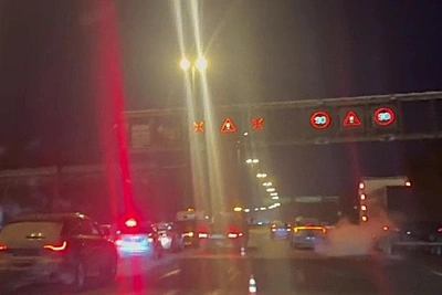 Четыре аварии на КАД в Петербурге затронули десять машин