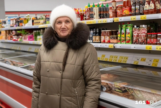 Питьевую воду Людмила смогла найти только в аптеке | Источник: Евгений Вдовин / 161.RU