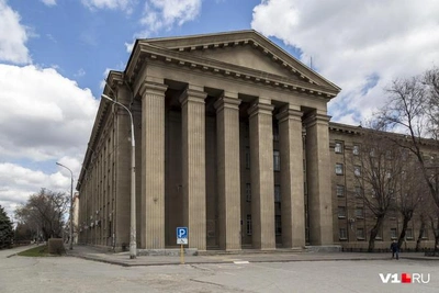 В Волгограде отложили реконструкцию здания техникума в культурный центр