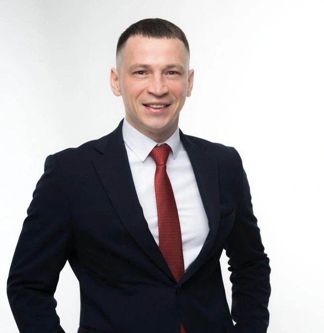 Сергей Богданов уже готовится к заплыву | Источник: Сергей Богданов