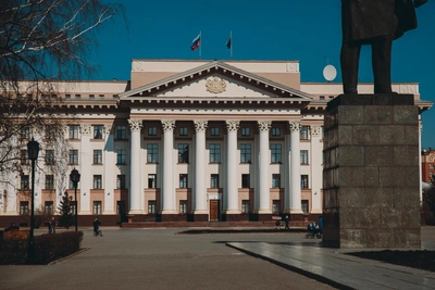 «Заболеть — роскошь». Госслужащие Тюмени о доходах