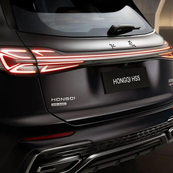 HONGQI HS5 NEW | Источник: предоставлено официальным дилером HONGQI АВАНГАРД.