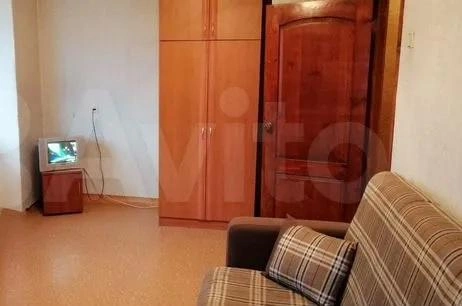 В однушке на Фонтанной, 4 нет затейливого ремонта, но видно, что к приему новых жильцов тут готовились | Источник: Аренда без предоплат / Avito.ru