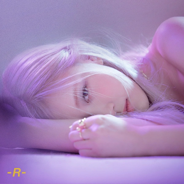 Обложка альбома «R» | Источник: YG Entertainment