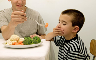 Как заставить детей есть здоровую пищу
