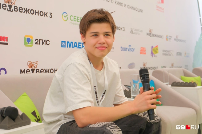 В пермяками пообщался и ведущий «СТС Kids» Владимир Левченко | Источник: Тимофей Калмаков / 59.RU
