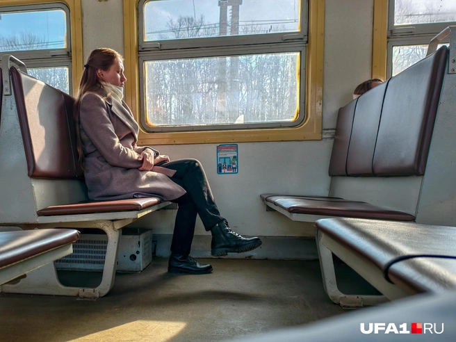 Электрички попадаются как старого образца | Источник: Булат Салихов / UFA1.RU