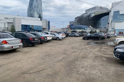 В центре Кемерова вместо стихийной парковки планируют многоуровневую