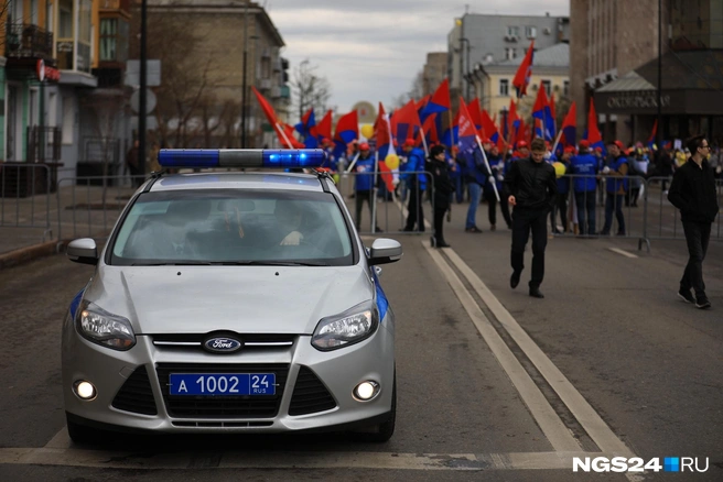 Шествие должно стартовать в 11 утра. Ждем. | Источник: Артем Ленц